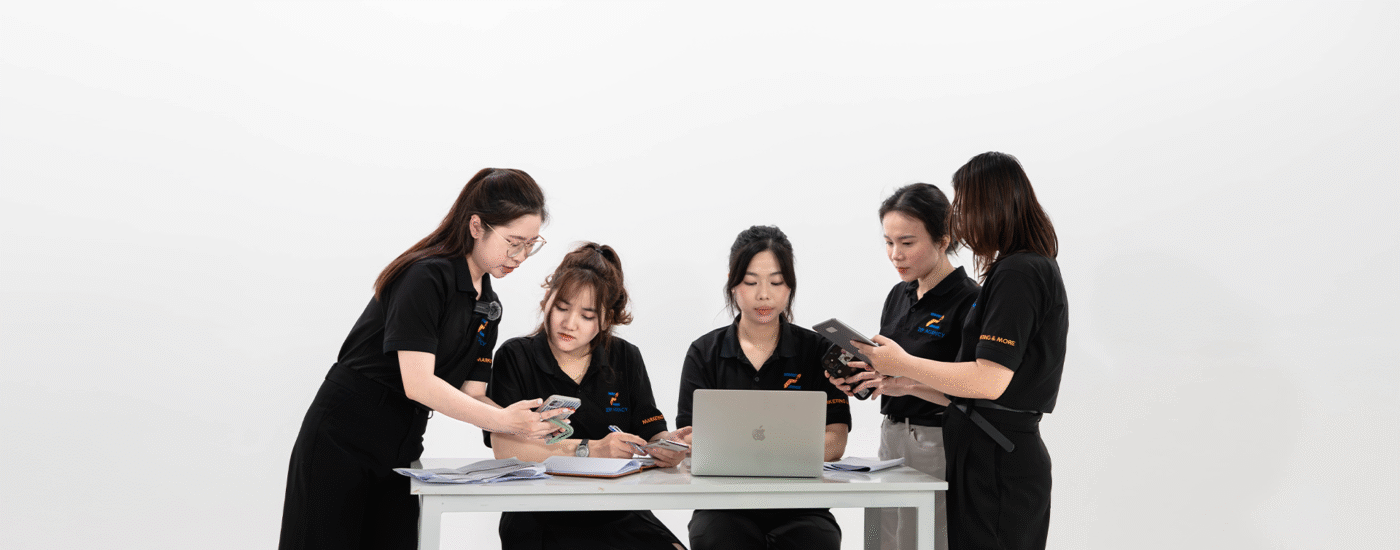 banner liên hệ